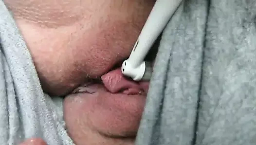 Diş fırçamla mastürbasyon yapıyorum