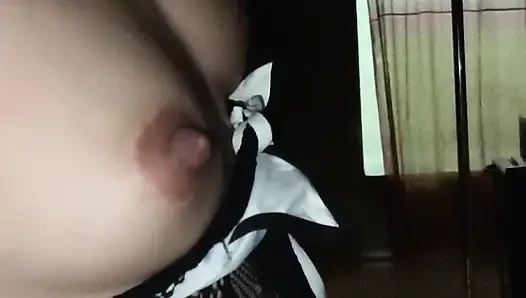Kostümlü hizmetçi, götümü tak ve amımı çılgınca parçalıyor