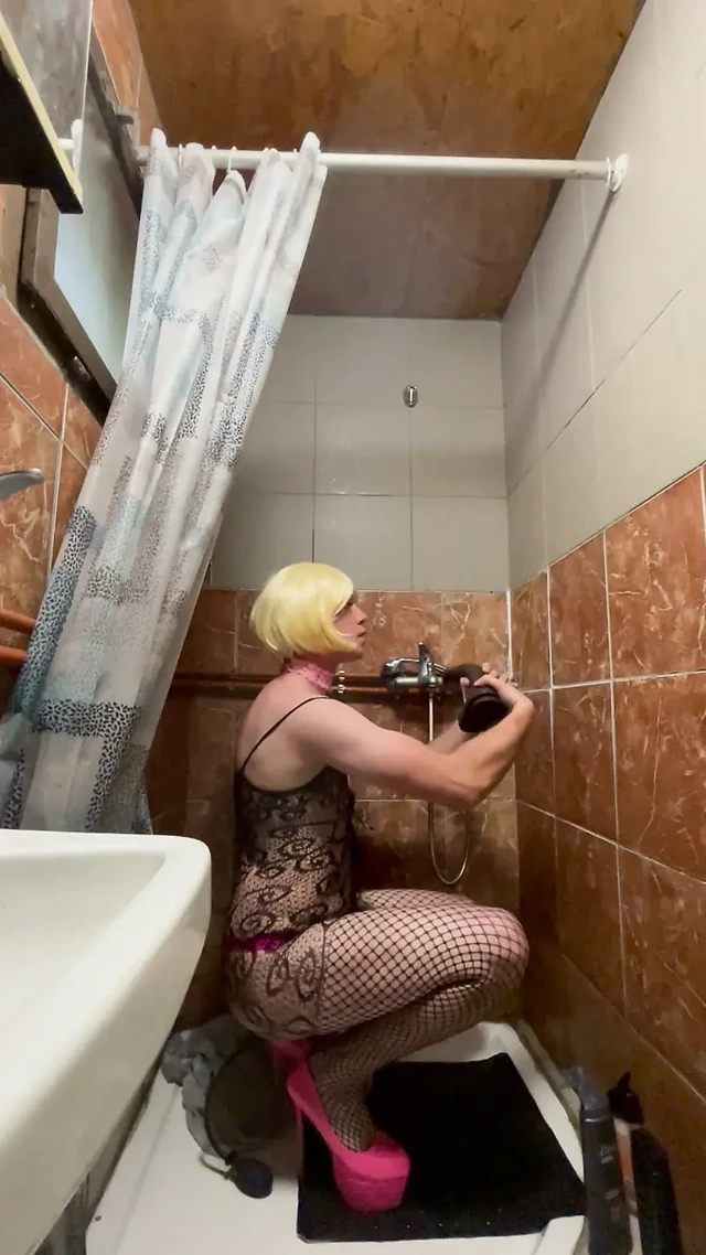 Aptal sissy orospu kendini bbc ile tatmin ediyor