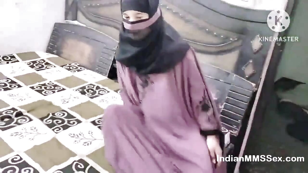 Hintli hamile Müslüman evli kadın kocasıyla ateşli seks yapıyor