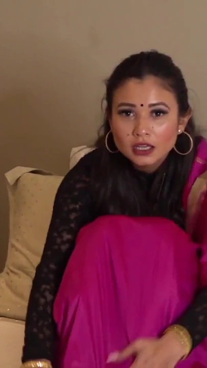 Незабываемый момент из "Горячей мачехи дези раздели и грубо в молодой паренек"