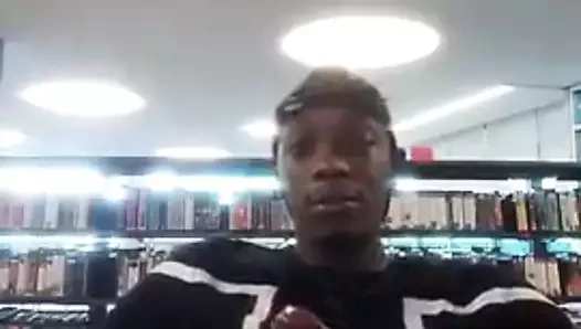 en la biblioteca