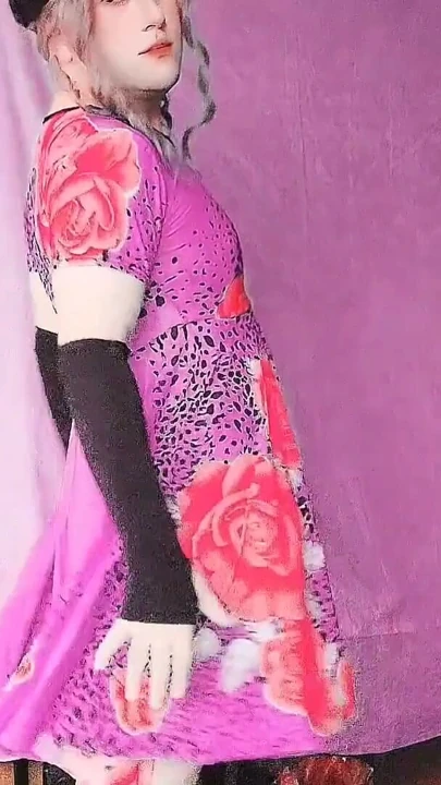 Büyük boşalma, sevimli ladyboy bacakları, sıcak yeşil elbise, seksi vücut, hoş boşalma tarzı | Bölüm 2