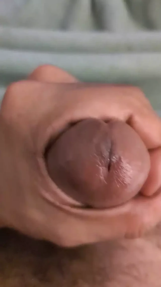 Hintli kız arkadaşımı düşünerek yavaşça yarağımı yağla okşadım