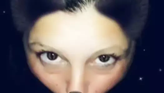 seksi bir anda yoğun ilgi gören çük emme