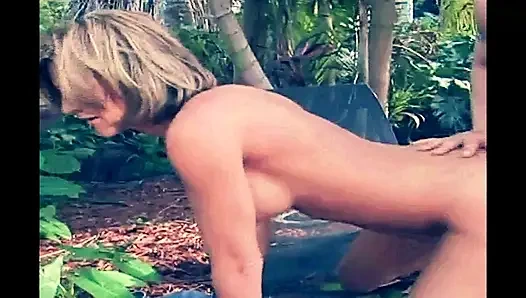 Olgun sarışın derin anal sikiş istiyor