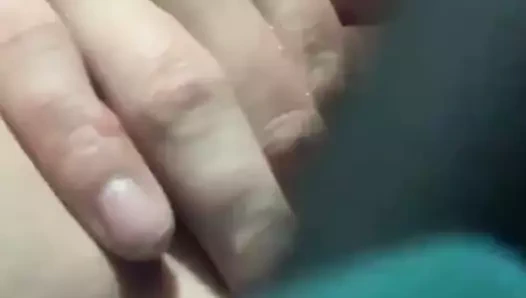 Yaramaz üvey Mastürbasyon üzerinde yatak