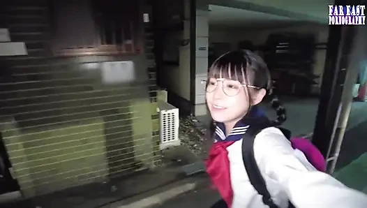 Oyuncak bebek oynak teşhir randevusunda koyu saçlı azdırıcı ile mutluluk gibi ep-5