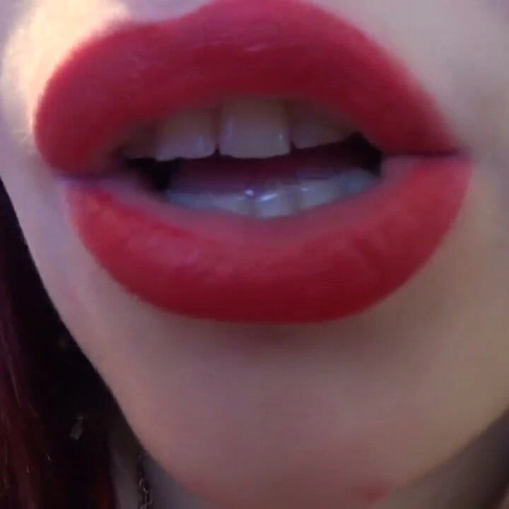 Seksi dudaklarım için 8 renk