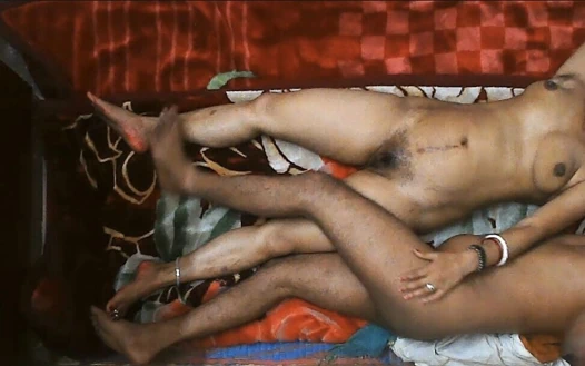 İri göğüslü banuu yengenin amını üvey erkek kardeşiyle sikiyor