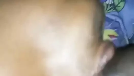 Benim desi Hint mallu köle sürtük emme benim çük