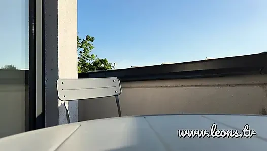 Gerçek üniversiteli kız otantik kızıl saçlı minyon sürtük moda denemesi için geliyor amatör yönetmenle erotik porno ortaya çıkıyor