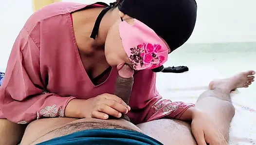 Hijabi stepmom share her sex desire with stepson in the bed Desi hot xxx