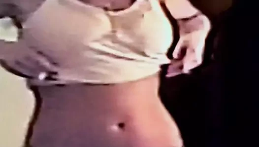 Sigara içmek sıcak kıllı amcık, seksi topuklu ayakkabılar, amerikan milf porno