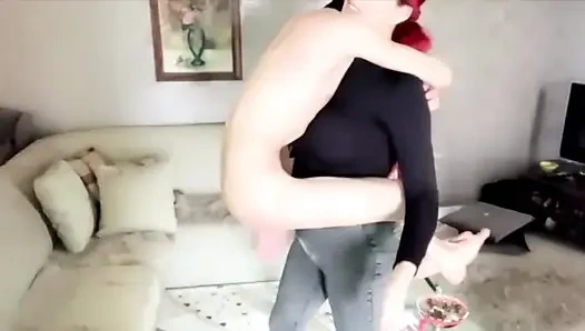 Hizmetçimden ödülünü almak için bazı küçük şeyler gerekiyor.