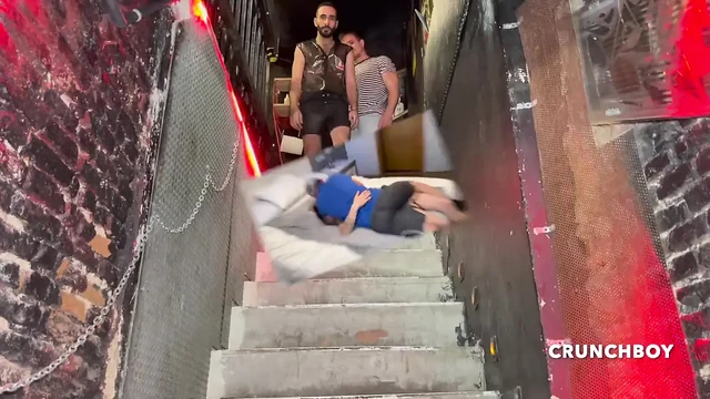 Nico De Luvas, Fenix Art tarafından ham olarak kullanılıyor