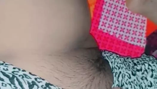 Desi ladki ki mast chut