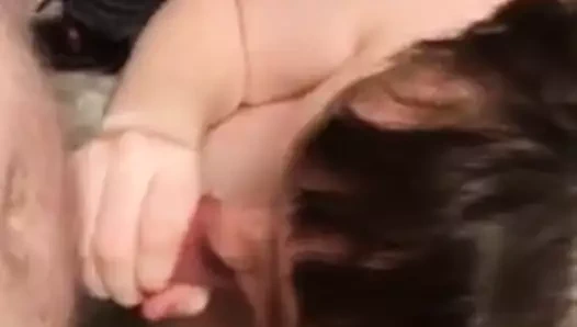 nişanlısı emme tinder yabancı