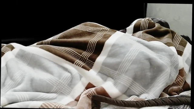 Üvey anne üvey oğluyla yatağı paylaşıyor