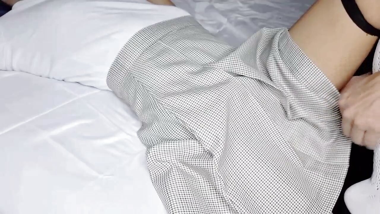 Little Thai: I let a pervert fill me with cum in the school uniform.