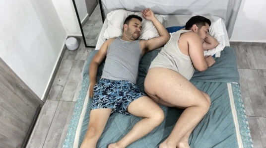 Sabahları Üvey Babamı Sikmek - Sabah Üvey Baba ile Hardcore Seks