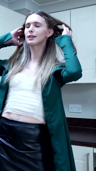 TGIRLS.XXX: Azudem Mutfakta | Bölüm 1