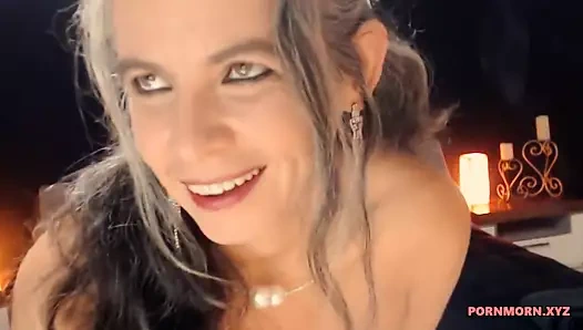 Sihir olgun sigara içme ve bj yapay penis