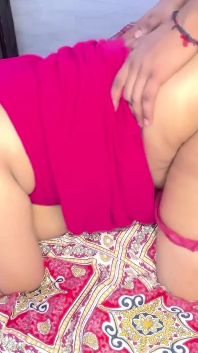 Yeni Evli Çiftin İlk Tam Gecesi Ara Vermeden. Hintçe Video | Klip 2