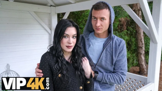 HUNT4K. Koyun giyimli bir kurt