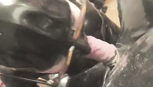 Anondesire ağır kauçuk mastürbasyon ve oral seks