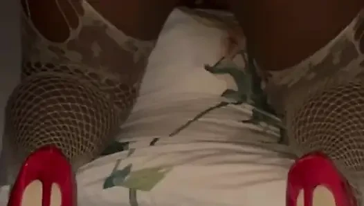 Sürtüğün göt deliğine yarak ihtiyacı var