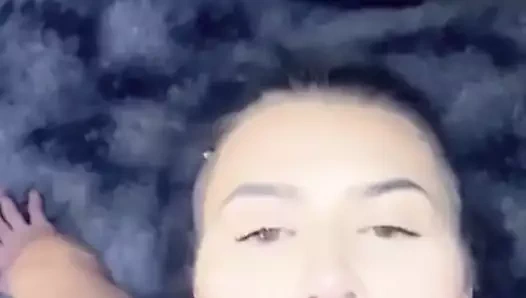 Kız kardeşin erkek arkadaşı dayanamadı