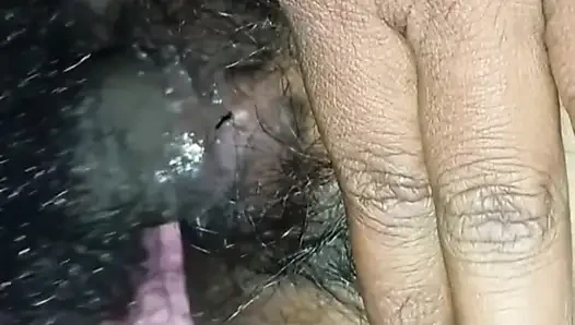 Küçük baldızın sulu sikişi
