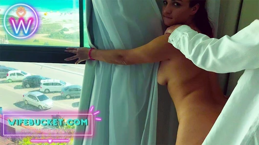 Karısı tarafından amatör orta yaşlı seksi kadınlar - onu domalt ve sik, bu da güzel bir manzara