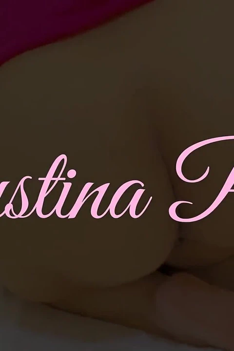 Yalnız sürtük evli kadın senin için tek başına anal sıkı pembe amına boşalıyor