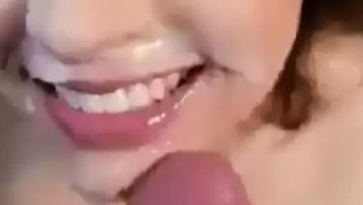 Güzel yüzlere boşalmak, yüz derleme