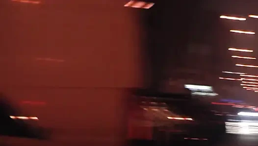 Sarışın Otobüste Sert Sikiliyor