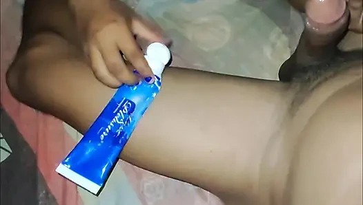 Üvey kız kardeş yarak emiyor sahte vajinasıyla sütümü boşaltmak istiyor