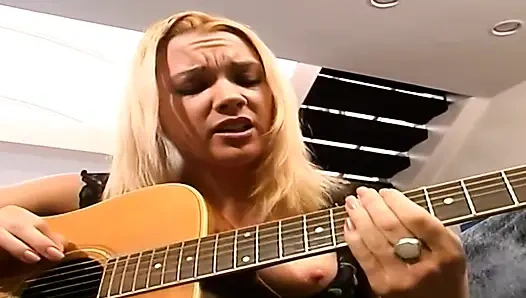 dunkle Lust entgleist in einer hemmungslosen Nacht ohne