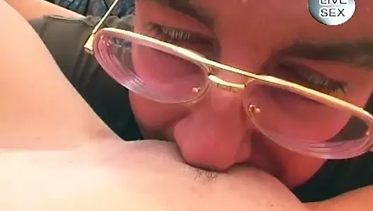 Genişleyen anal rosebud damlayan kalın döl taşması