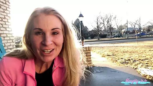 Milf pissing joanna çayırlar kamu işemek