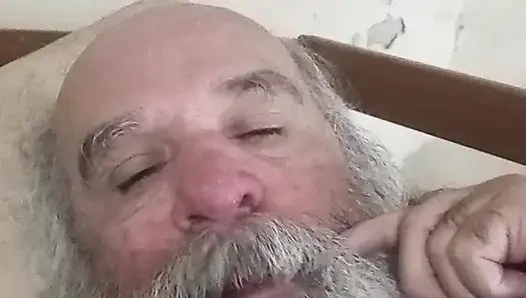 BÜYÜK VE KALıN PENISIM