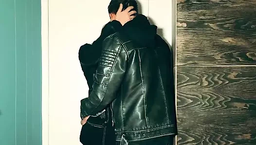 Jade kocasını aldatıyor