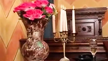 Olgun ile büyük memeler becerdin tarafından hizmetçi oğlan