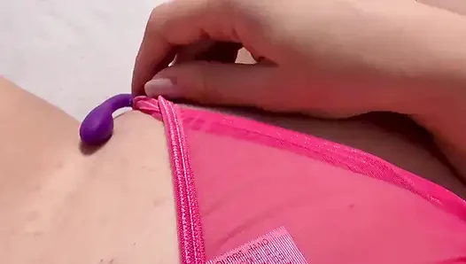 Mastürbasyon Yapıyorum, Dil Alıyorum Ve Kalın Bir Penis Tarafından Sikilirim