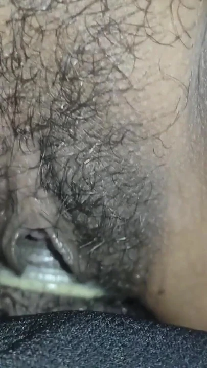 OMG! Üvey annemle yalnızım ve Hintçe sıkı yarak porno videomu sikmek için yardım istedim | Klip 2