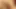 Beyaz elbiseli tabaklanmış ladyboy kırmızı külotunu çıkarıyor ve