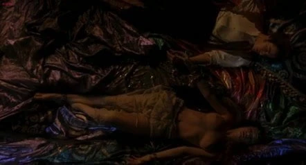 Monica bellucci, michaela bercu, florina kendrick - dracula