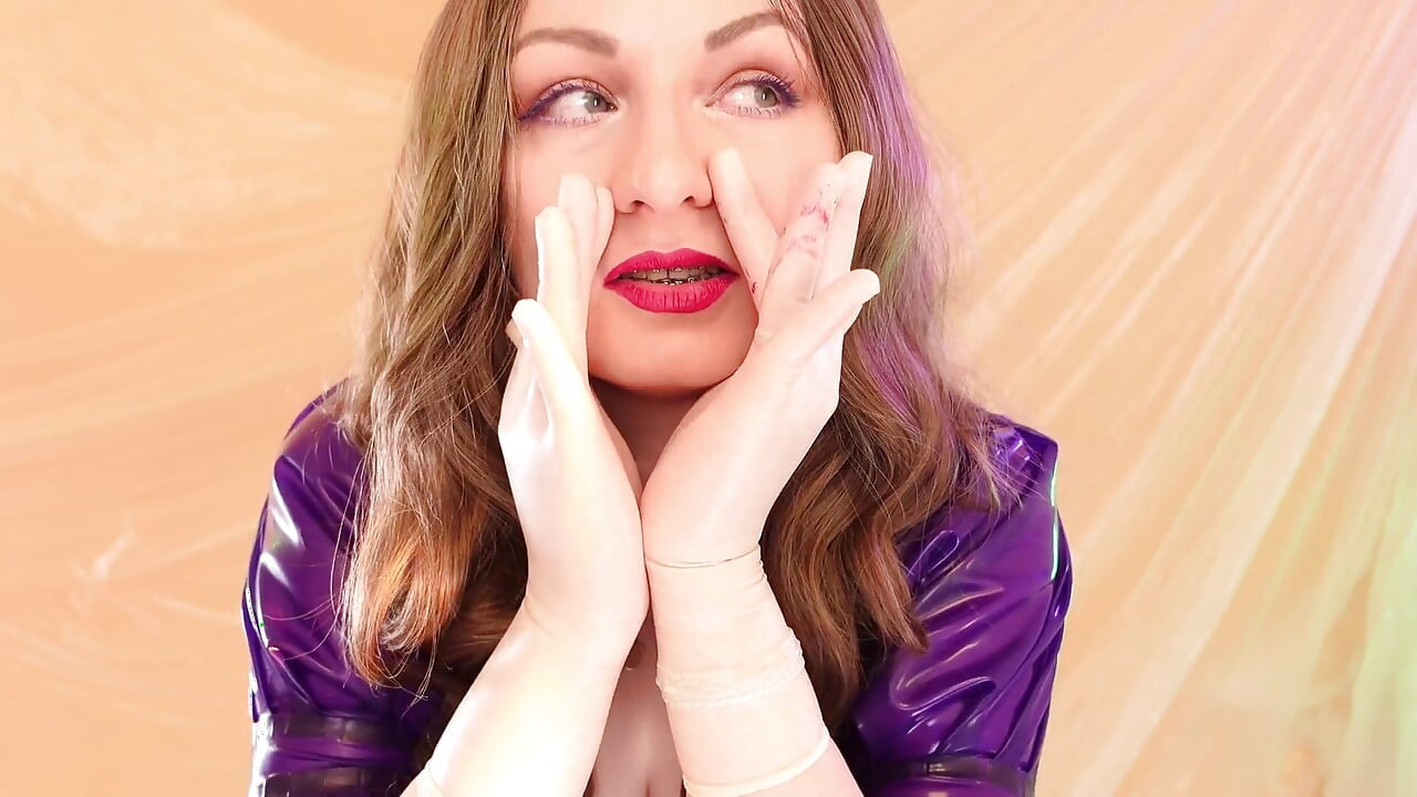 Asmr - cerrahi eldivenler 31 talimatı, lateks orta yaşlı seksi kadın üstsüz snaps ile baştan çıkarıyor - arya grander