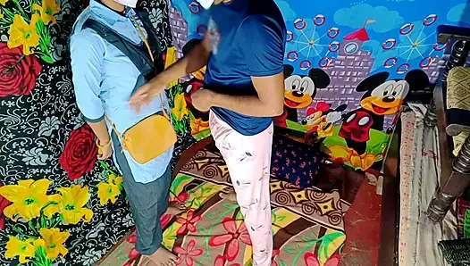 Hintli liseli kız 18+ para için viral mms seks.Hintçe edepsizce konuşuyor ve anal bekaretini kaybediyor dhire se daliye